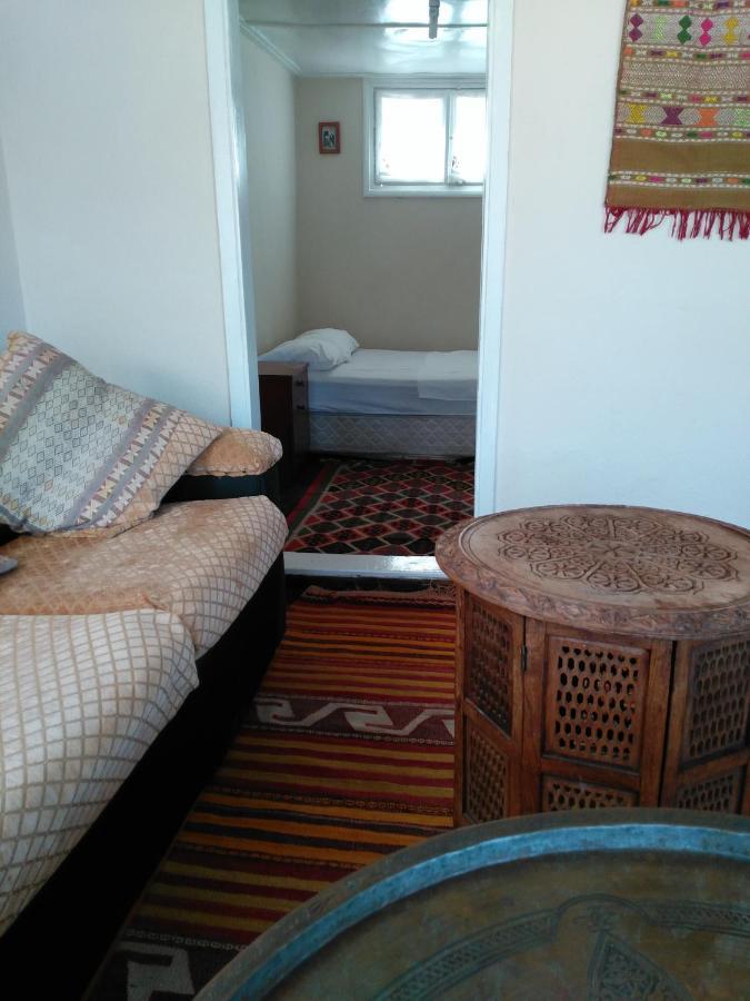 Odyssey Guest House แบร์กามา ภายนอก รูปภาพ