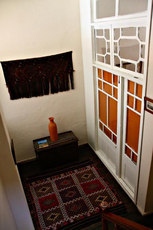 Odyssey Guest House แบร์กามา ภายนอก รูปภาพ