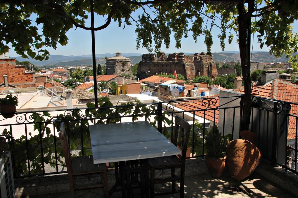 Odyssey Guest House แบร์กามา ภายนอก รูปภาพ
